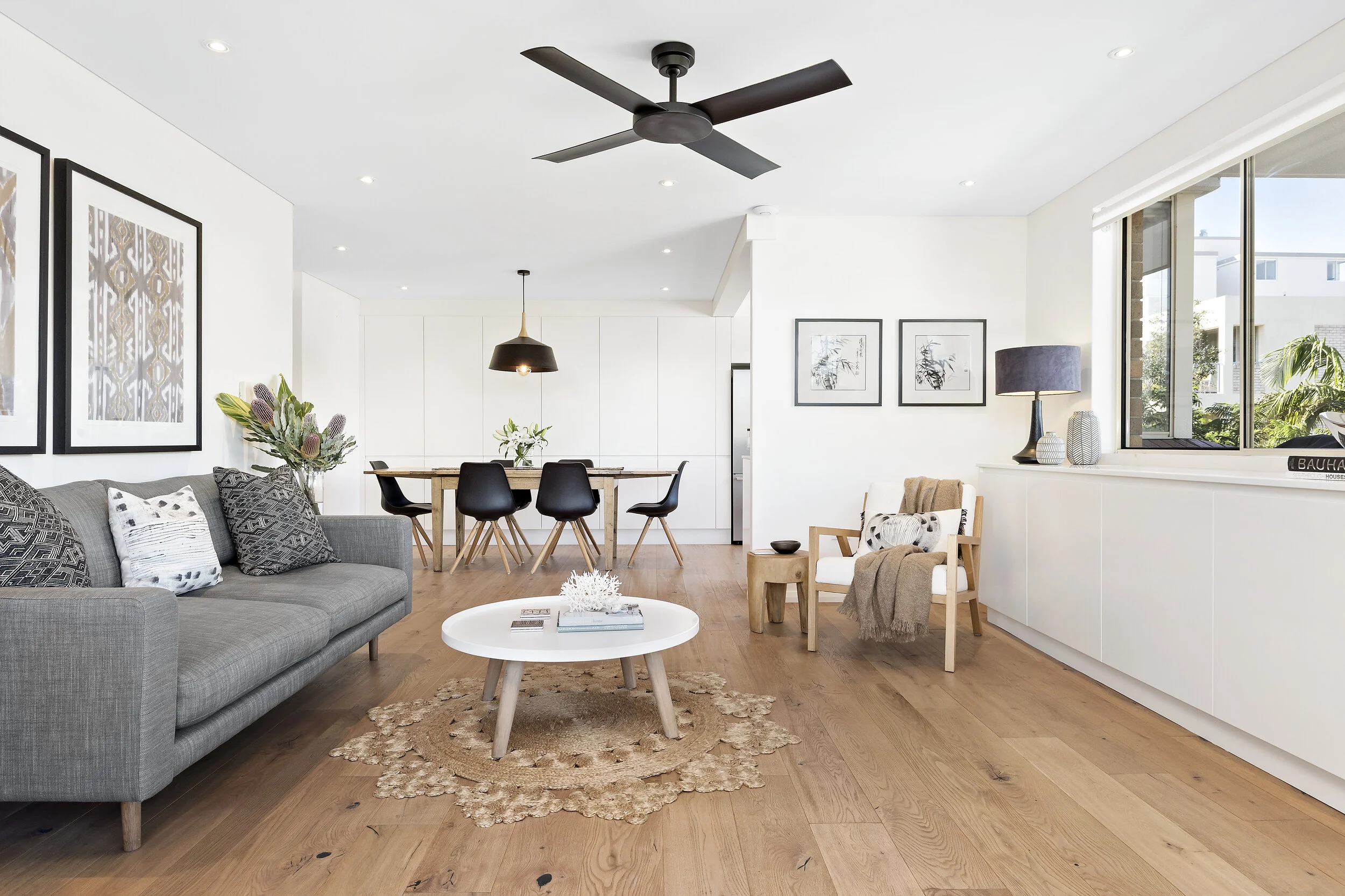 4-Living Room.jpg