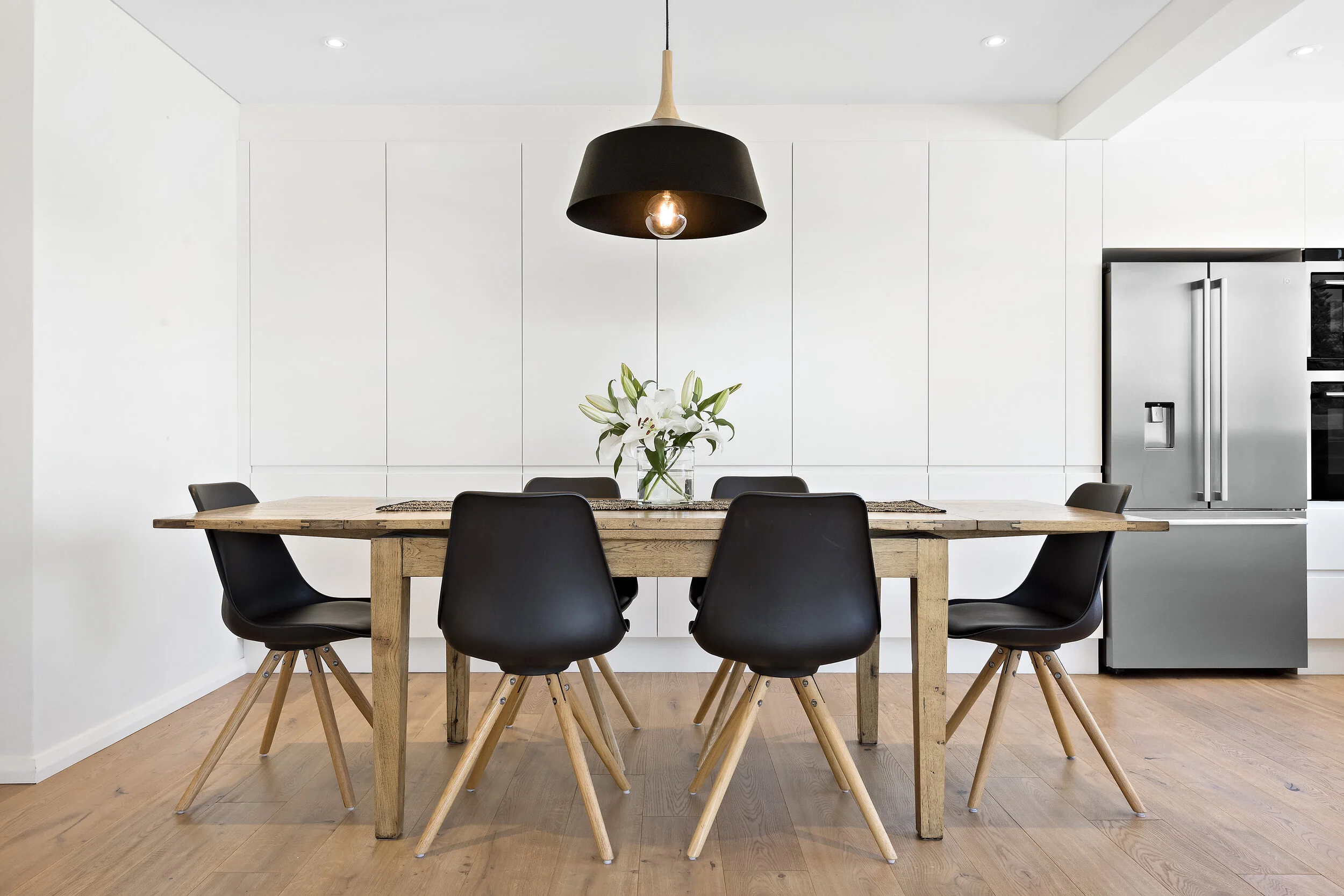 5-Dining Room.jpg