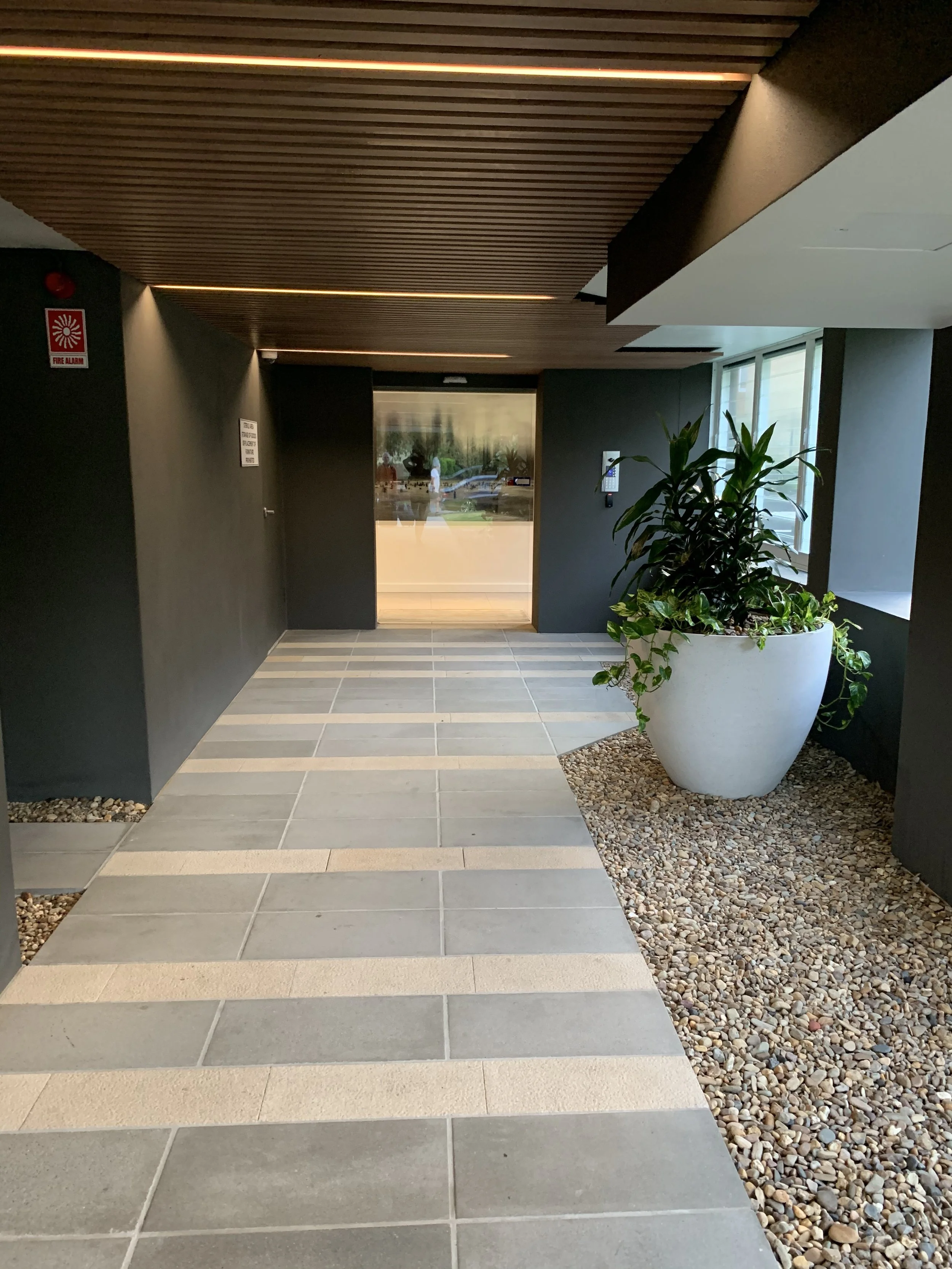 Stuart St Entry 2.jpeg