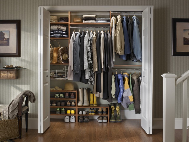 6_coat-closet-in-warm-cognac-with-shoe-stackers-and-basket.jpg