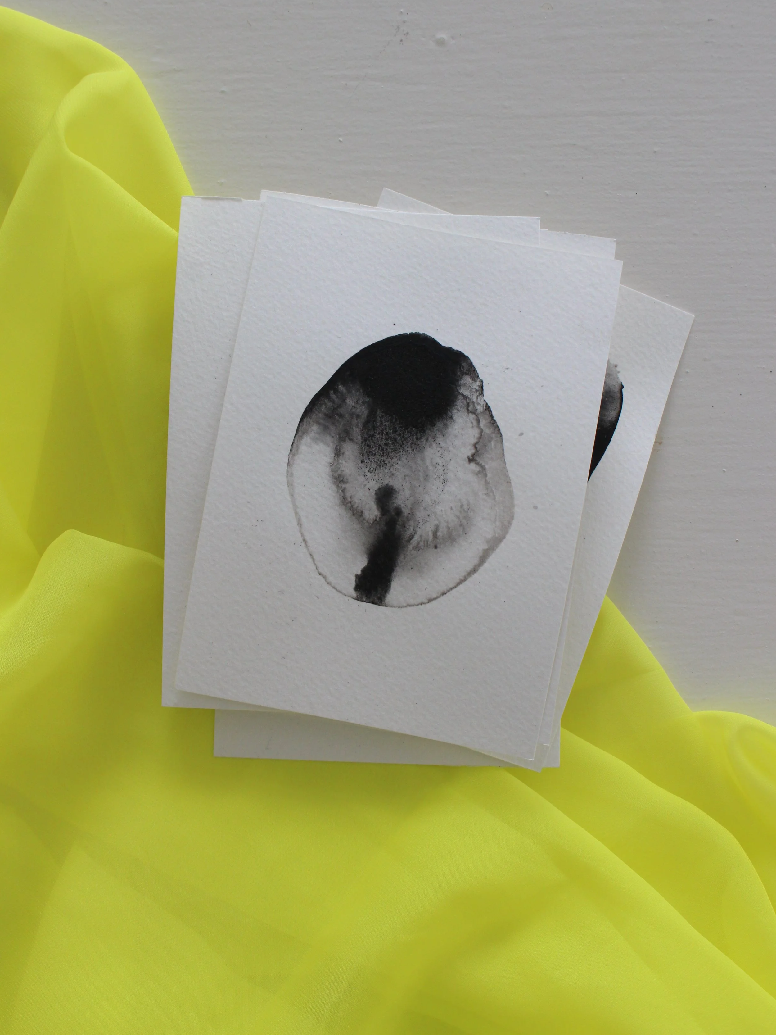 FEATHER BLACK BLOTCH