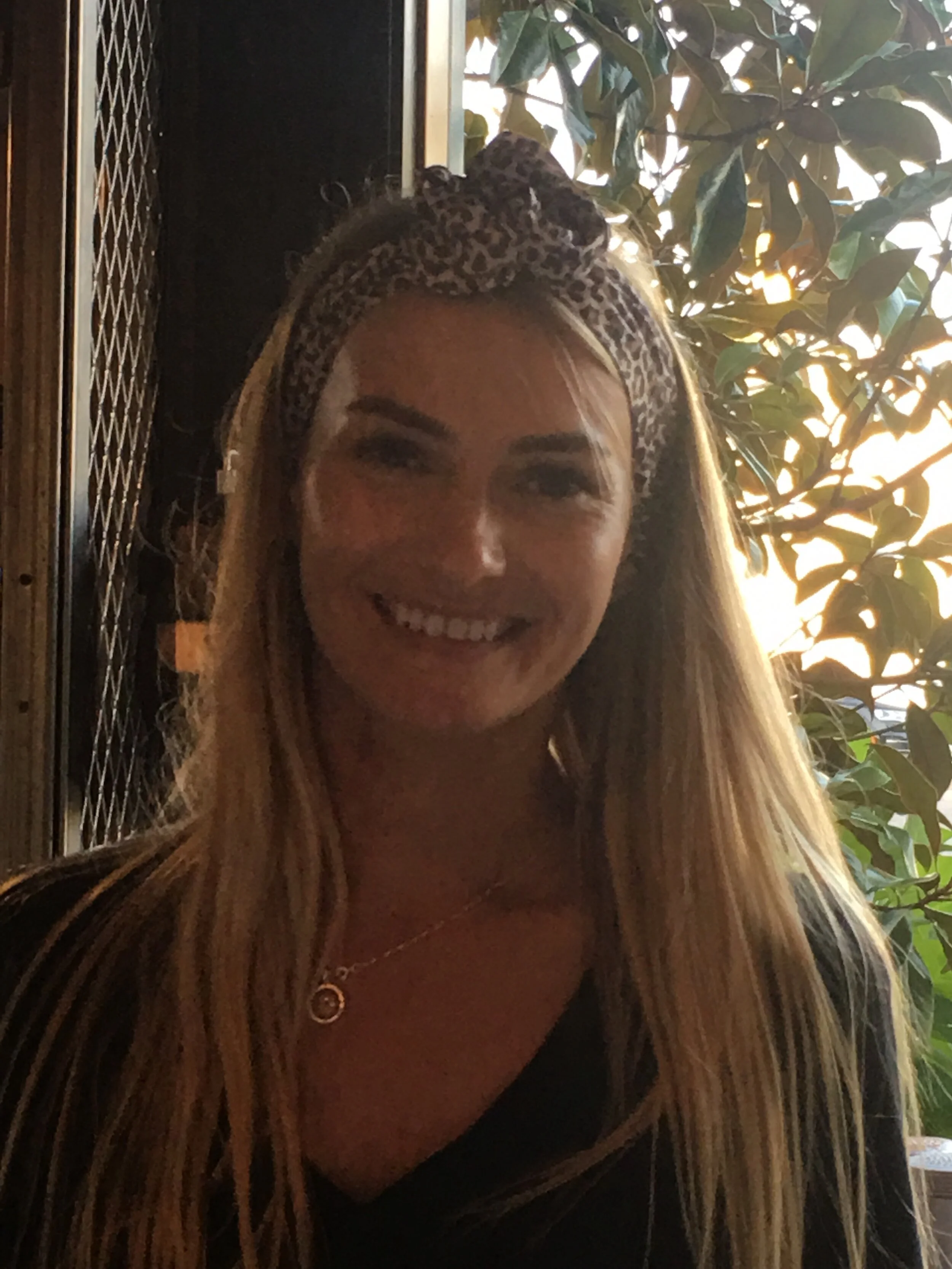 model_headband1.jpg