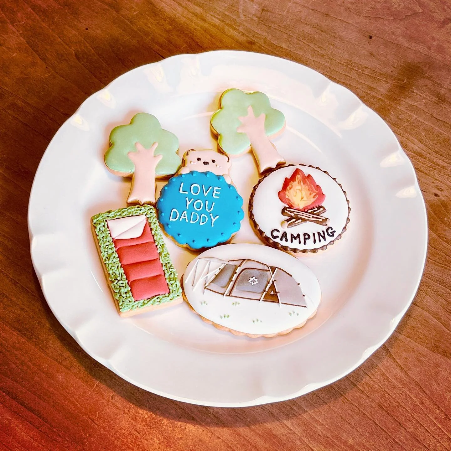 Happy Father&rsquo;s Day! Thank you @tiny_treats_ari 
#cookie #logos #camping #tent  #クッキー #ロゴス #キャンピング #テント