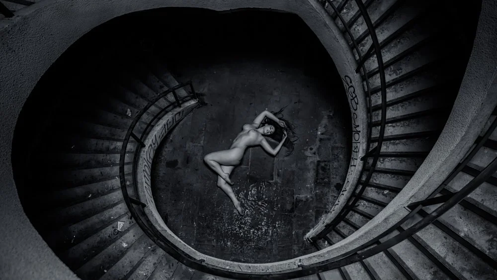 art-nude-spiral-stairs-urbex-urban-decay-norwich-norfolk-photographer-magpietommy.com-3199.jpg