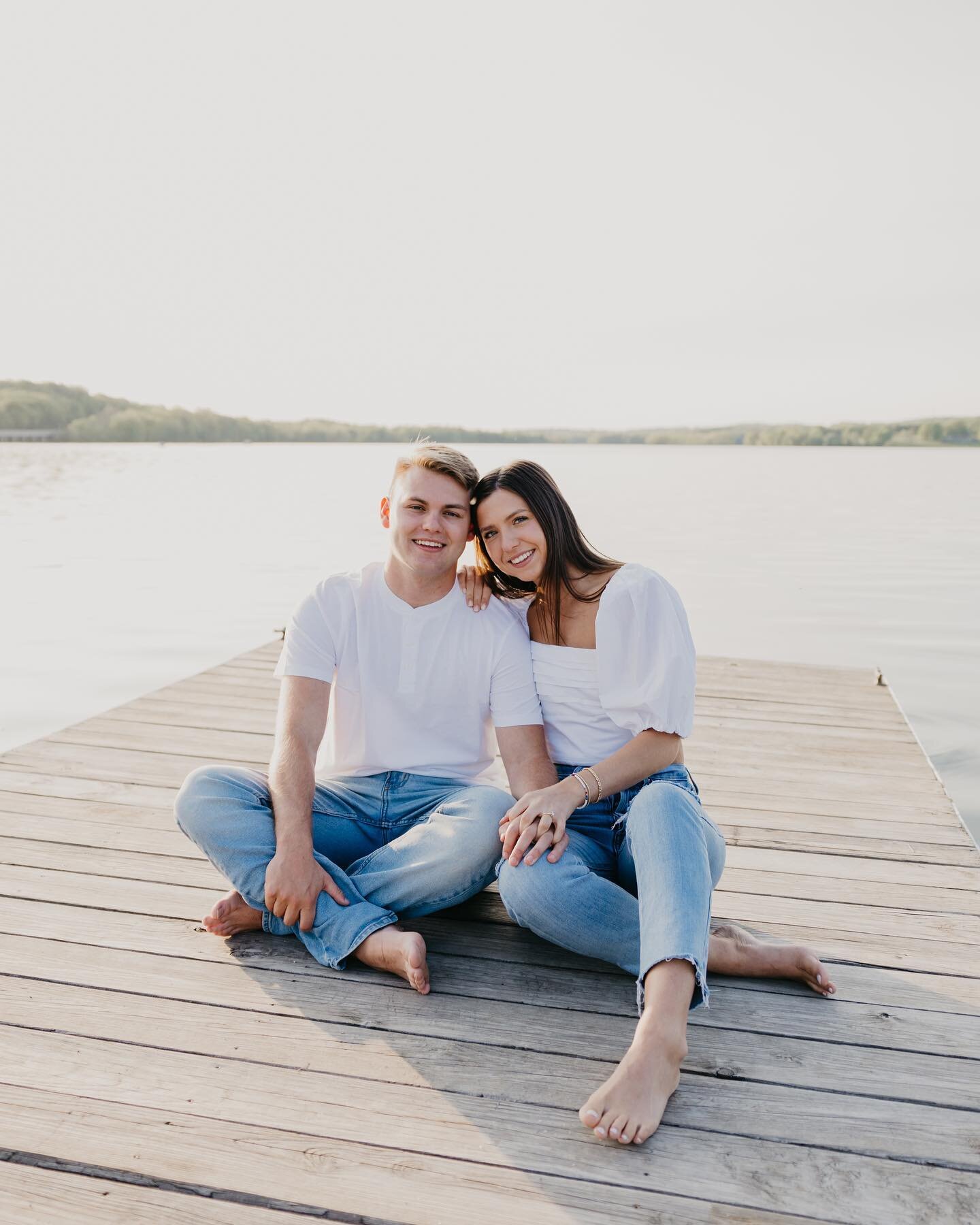 Moraine State Park at sunset was utter perfection for Jenna and Noah&rsquo;s engagement session! They are the absolute sweetest and we had so much fun 🤩 can&rsquo;t wait for July!

#lizegbertphoto #portraitphotography #engagementphotos #engaged #wed