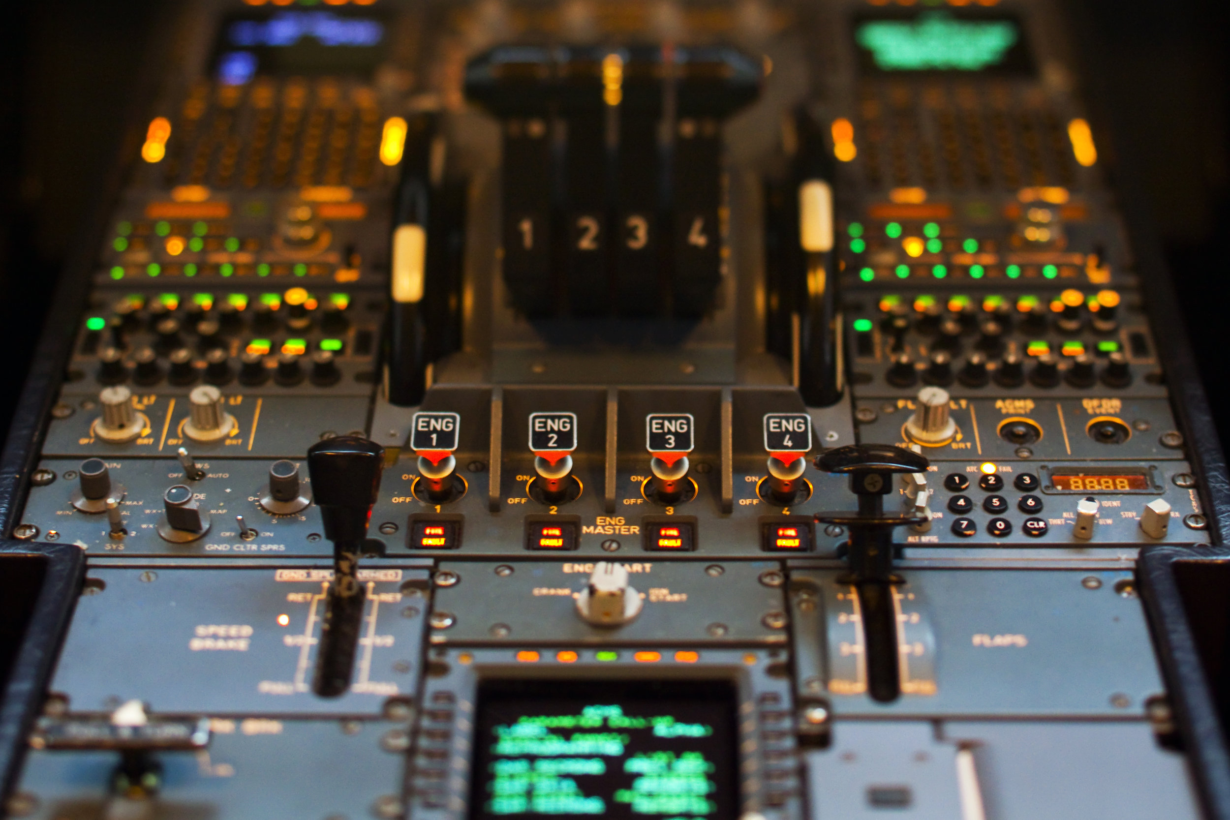 airbus_cockpit_516424.jpg