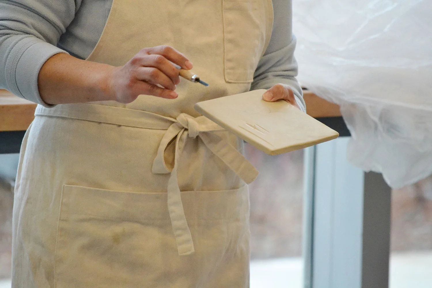 Ceramics Storytelling tile with Maddy Fraioli