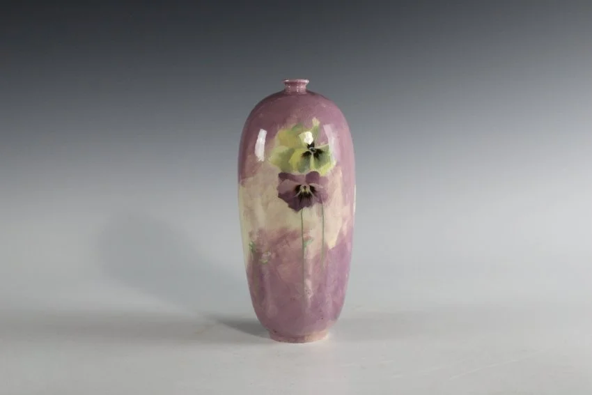 Minute with a Masterpiece: Aurelian Vase Featuring Pansies