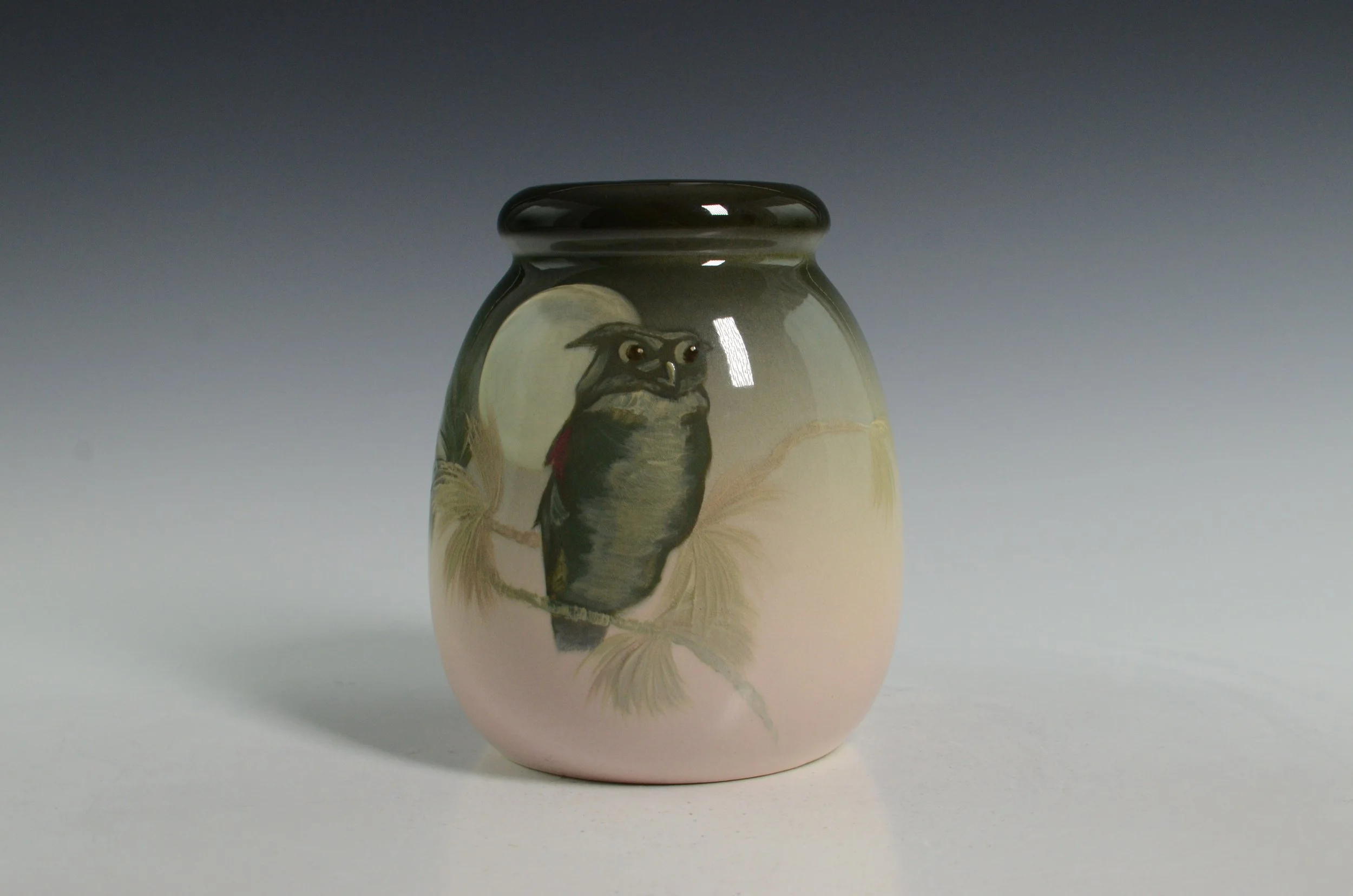 Weller Pottery Company (1872-1948). Eocean Vase in Grey and White with an Image of an Owl at Night
