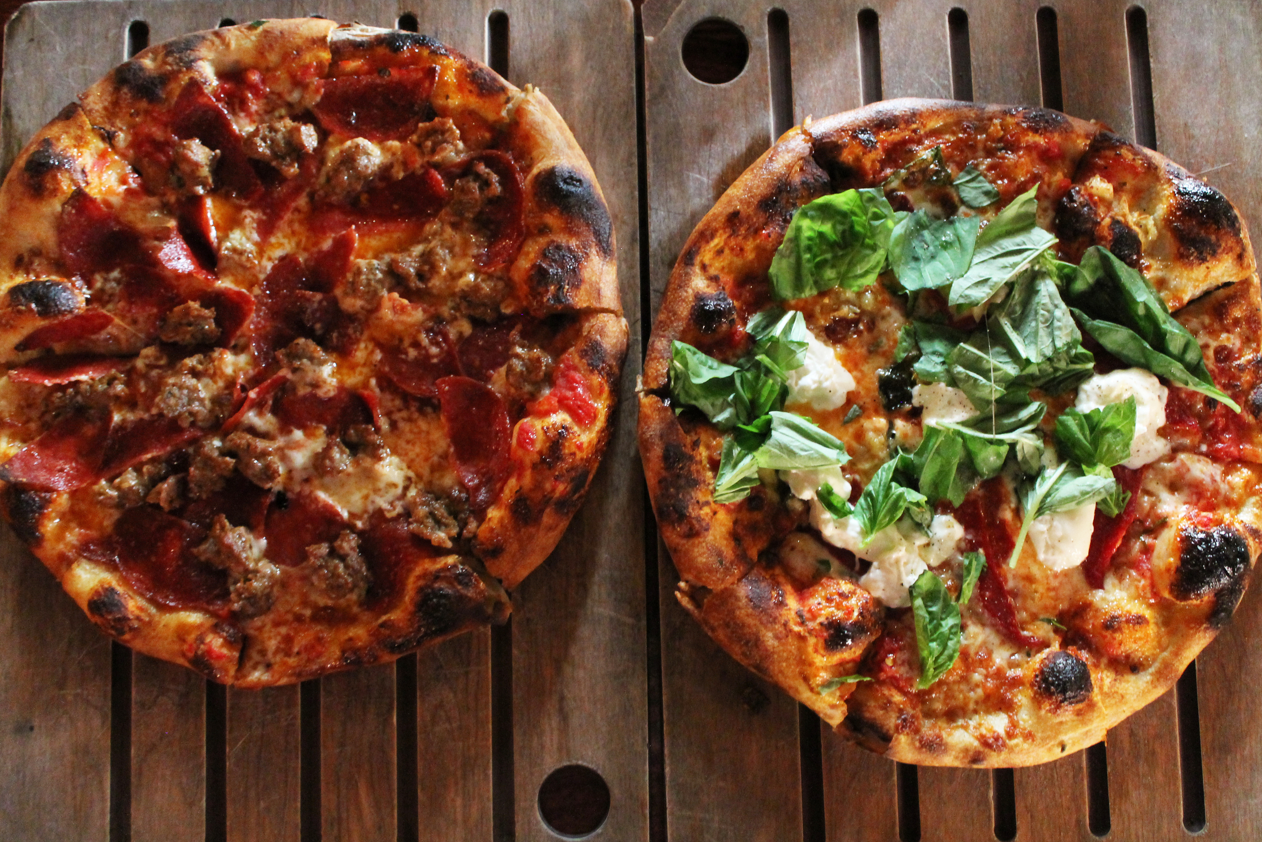 Where To Pizza In Pasadena The Luggage Room The