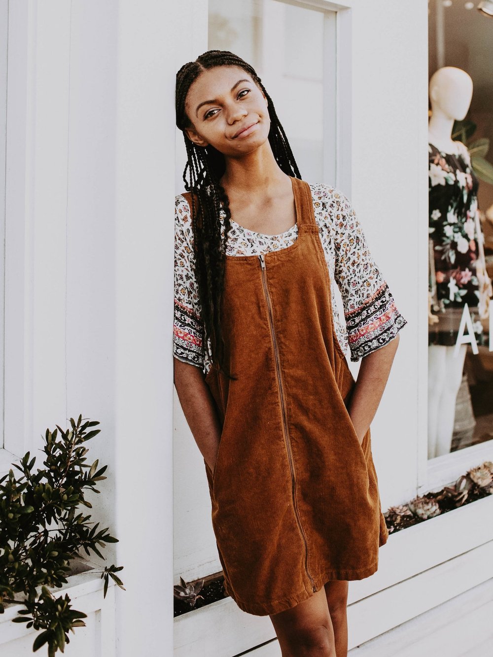 Cute back to school outfit idea // A Week Of 1970s-Inspired Outfits With Leah Thomas, The Sustainable Lifestyle Blogger Behind Green Girl Leah on The Good Trade