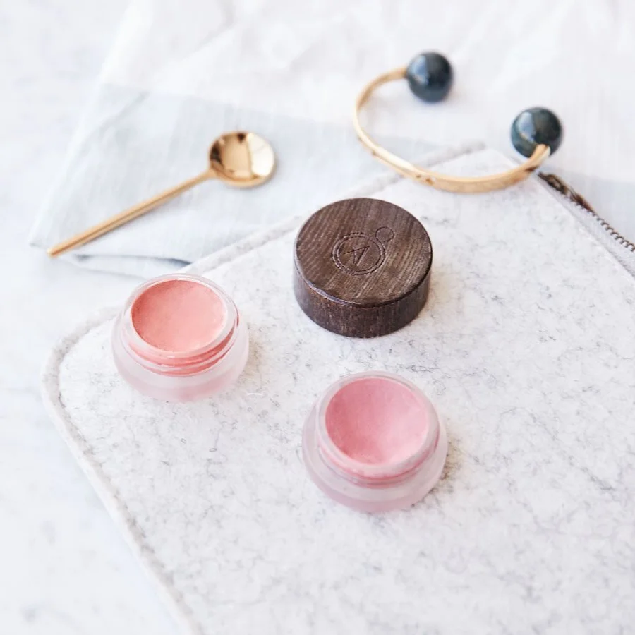 7 Nontoxic Beauty Brands Making PregnancySafe Cosmetics