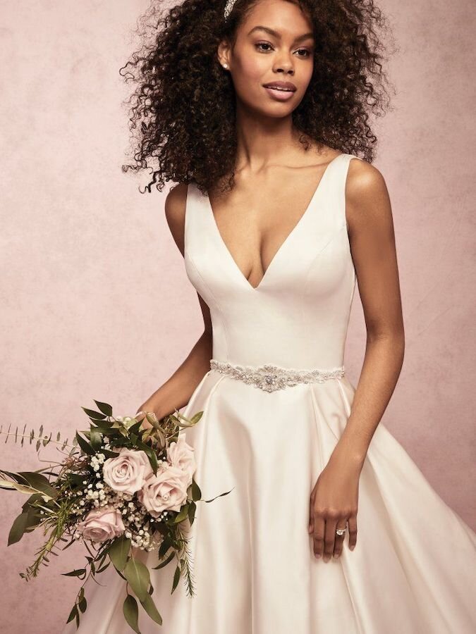 Where To Find Beautiful & Affordable Secondhand Wedding Dresses