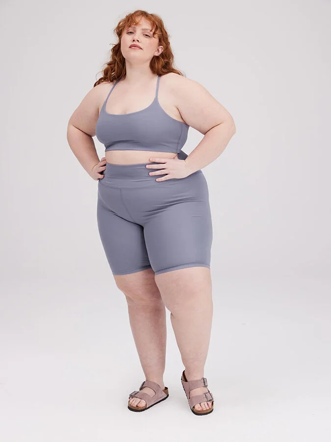 21 Sustainable Plus Size Clothing Brands That Match Your