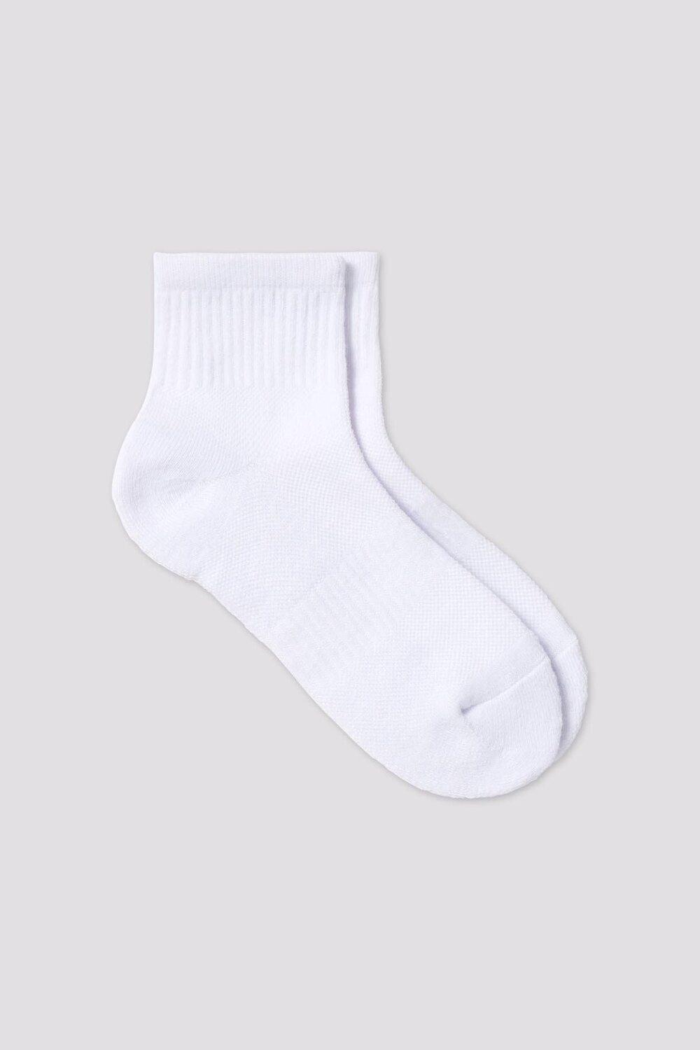 Girlfriend Collective Quarter Crew Socks