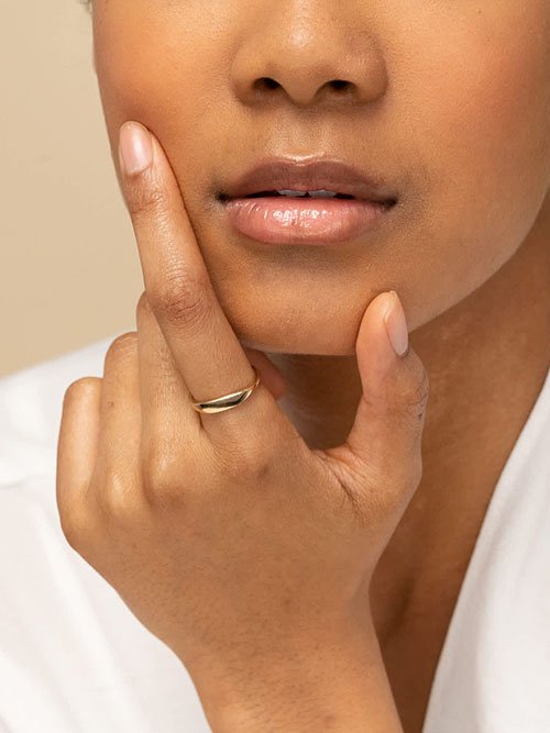 Mejuri slim signet ring