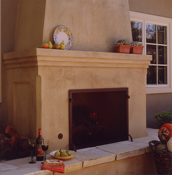 outdoor fireplace.jpeg