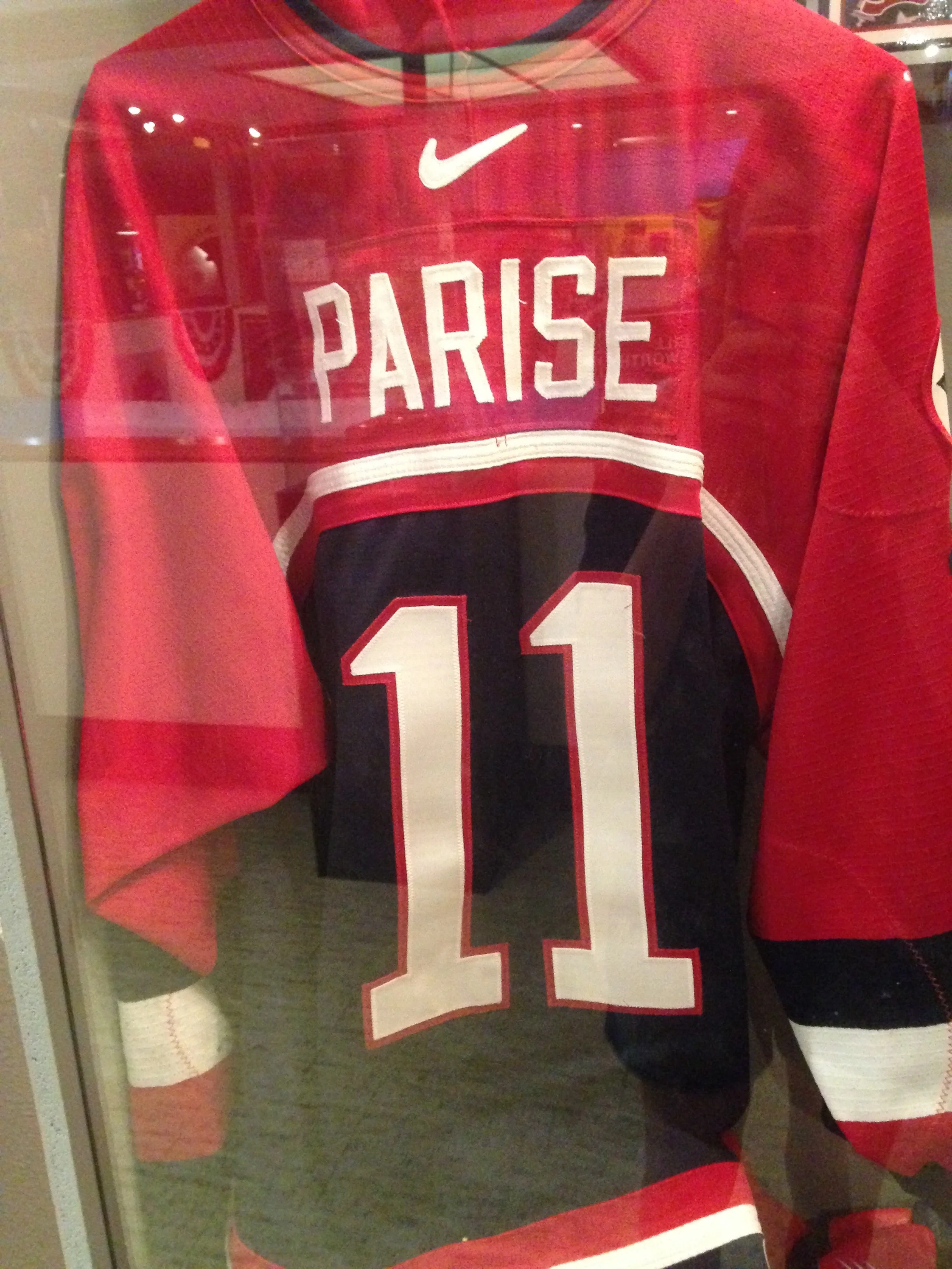 Zach-Parise-Jersey.jpg