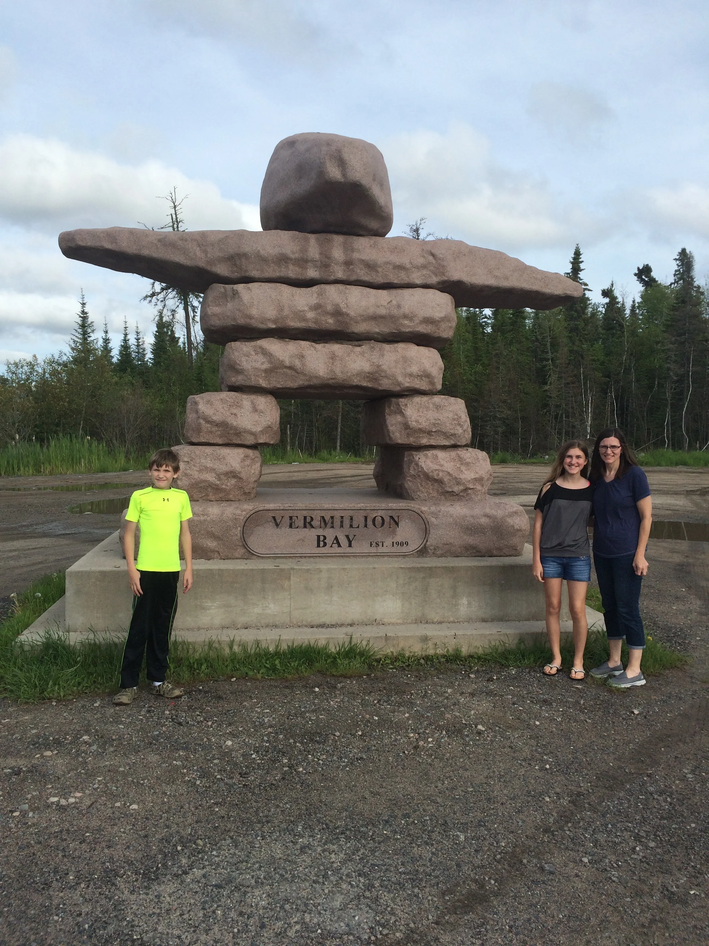Ashlee-Family-Rock-Pile.jpg
