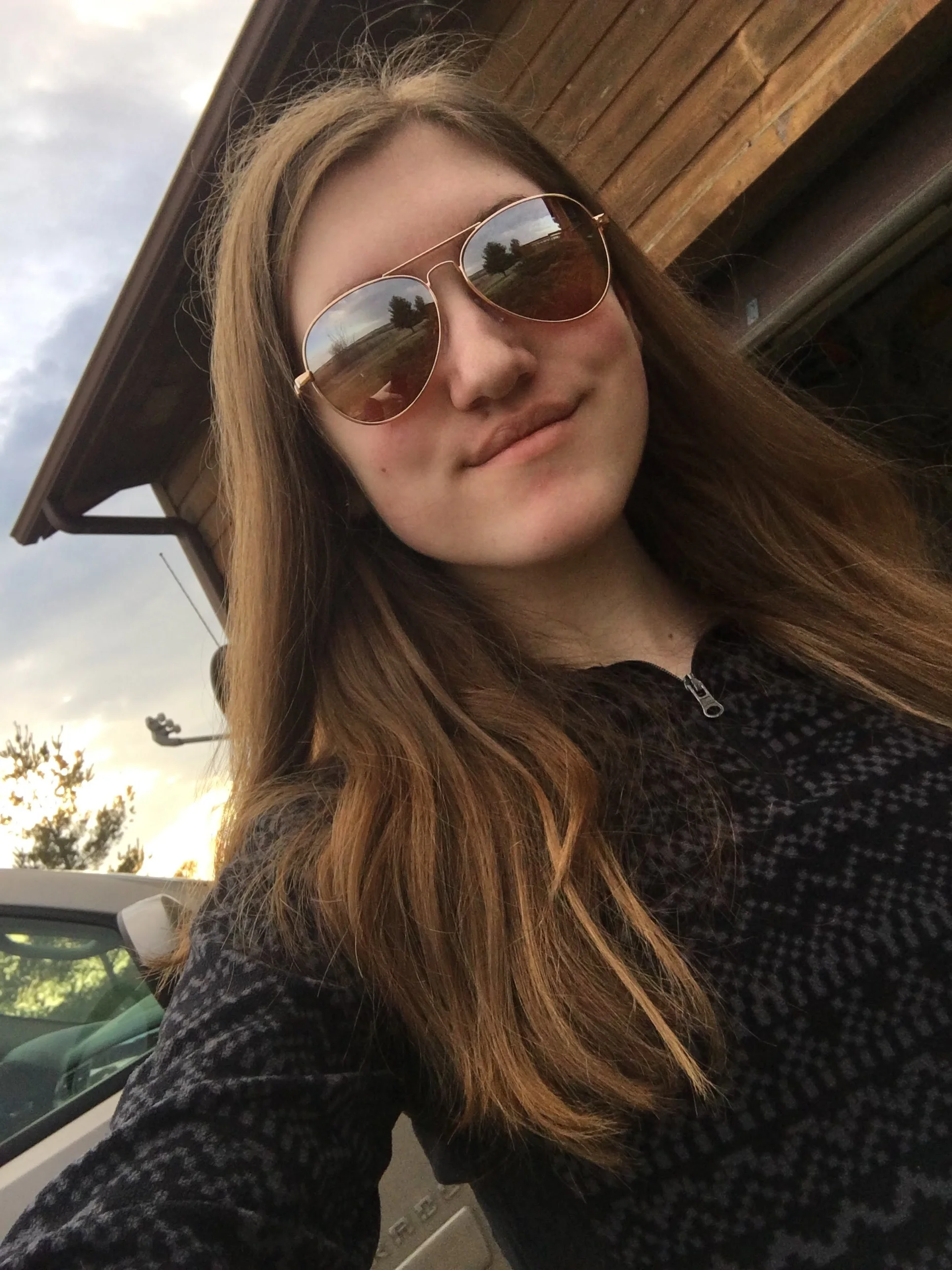 ashlee-gold-aviators.jpg