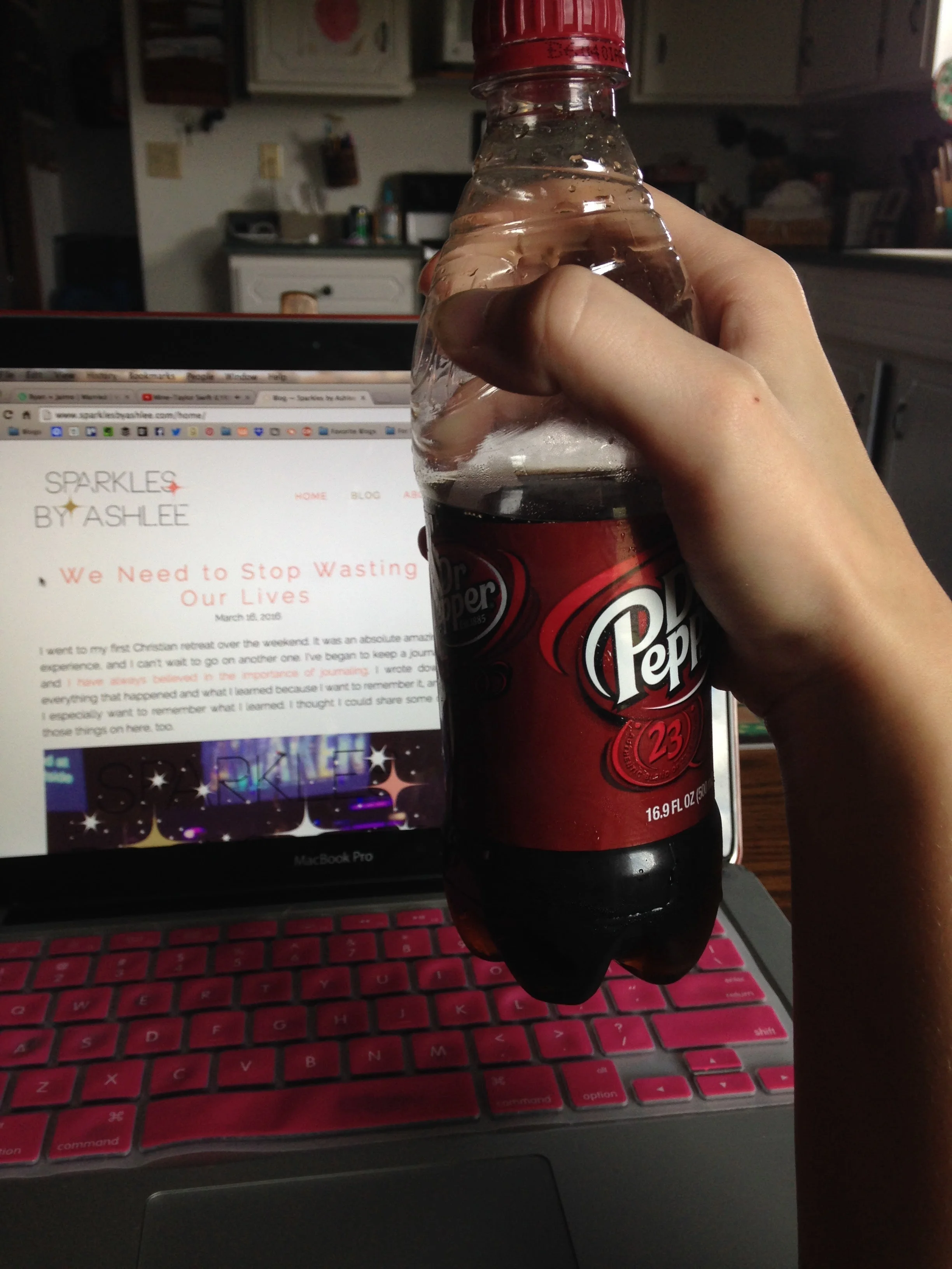 dr-pepper-laptop.jpg