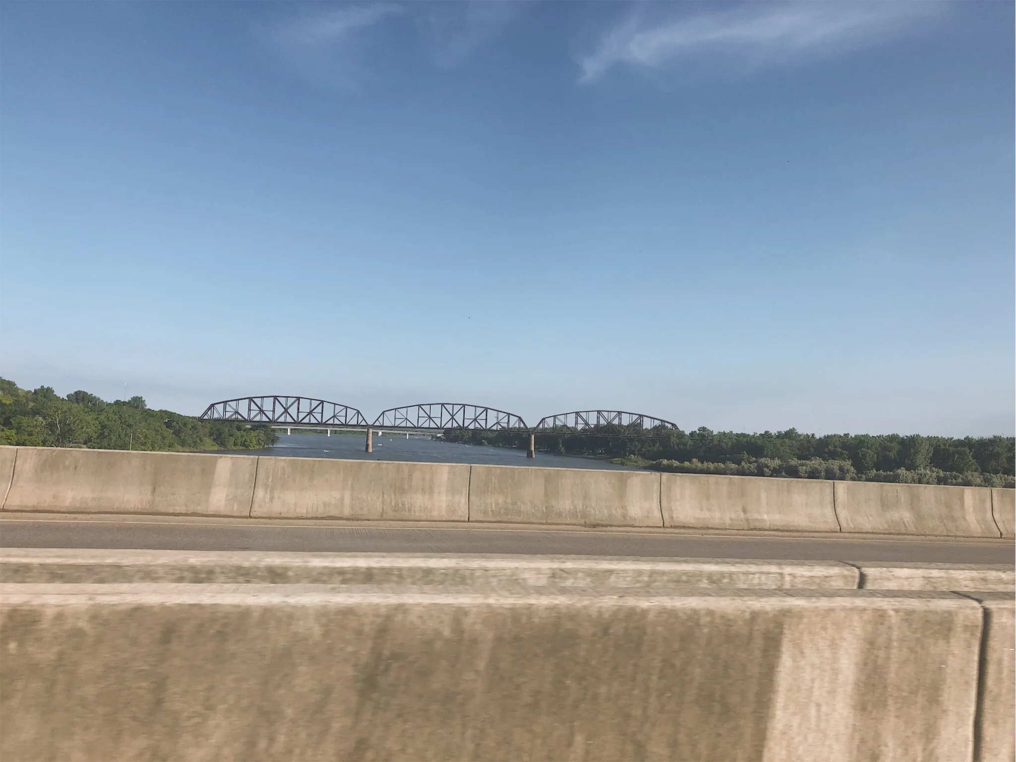 bismarck-bridge-north-dakota.jpg