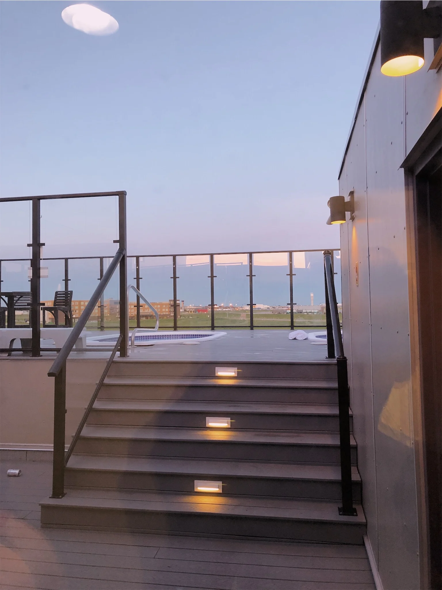 hotel-clique-rooftop-hot-tubs.jpg