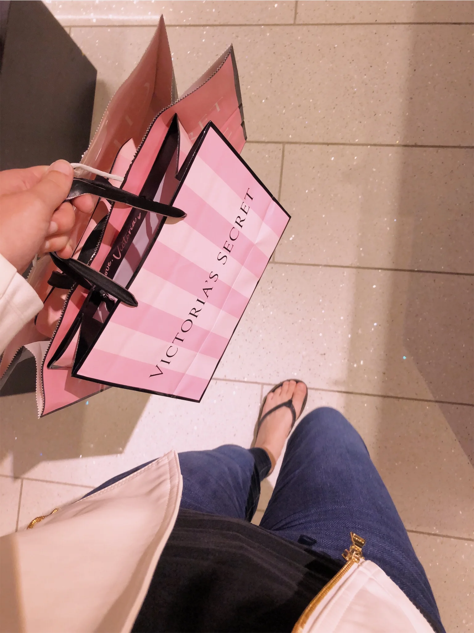 victorias-secret-cf-market-mall.jpg