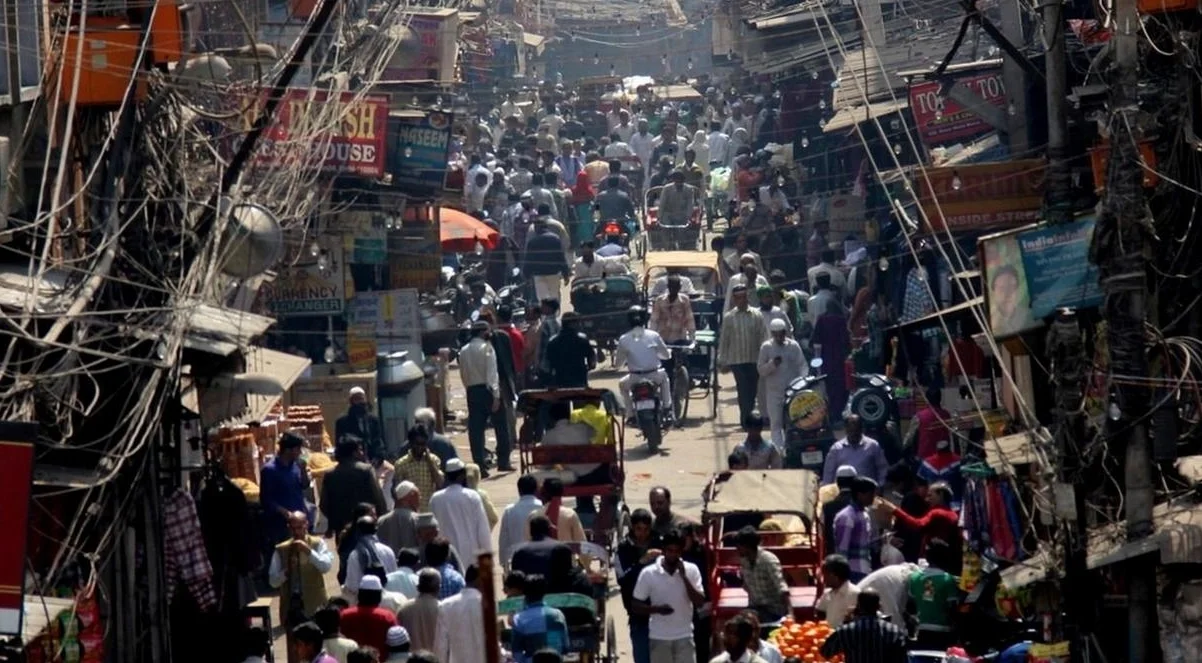 A busy street in Delhi, India. © 2012 Samita Mehta, Courtesy of Photoshare