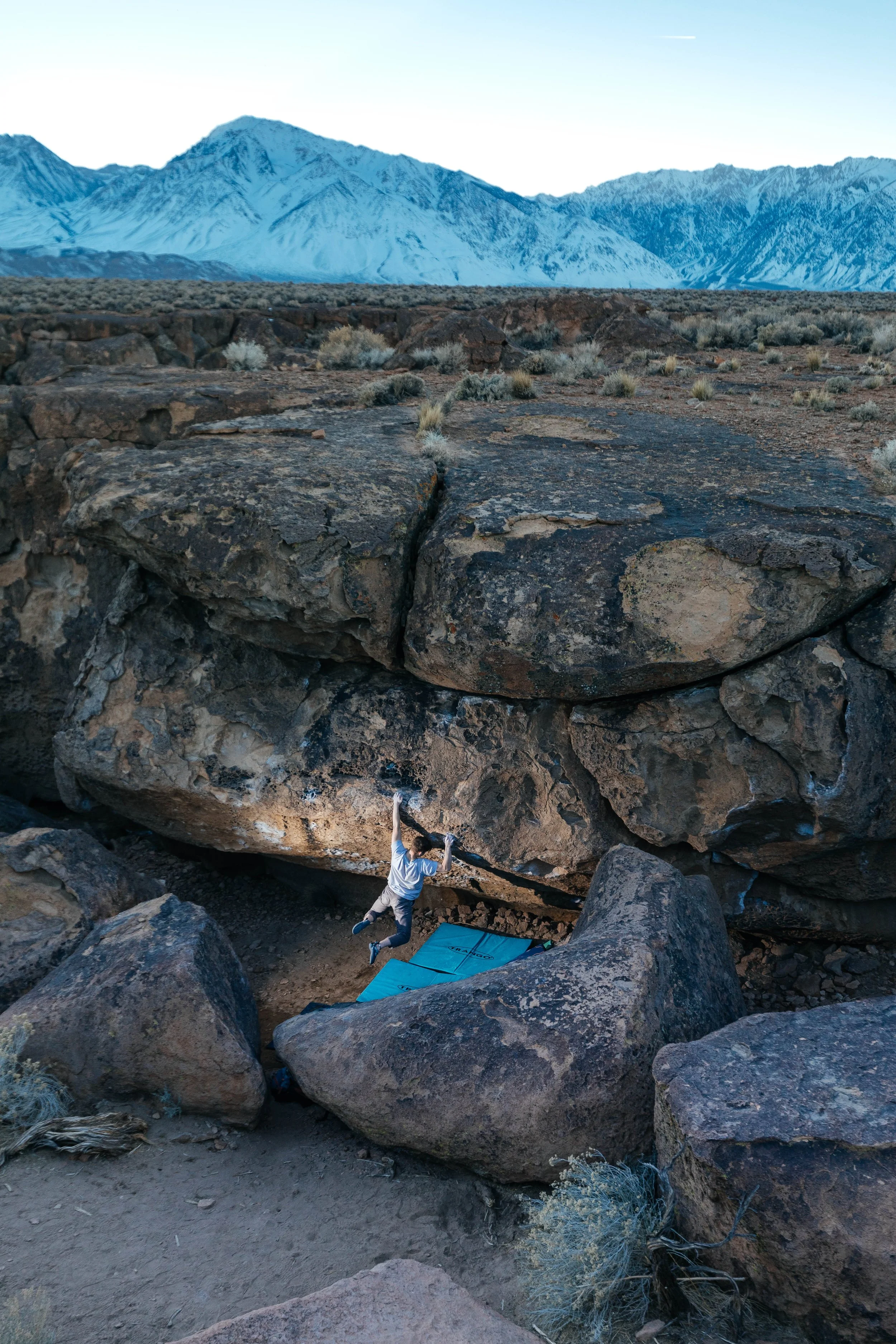 Jono Ruana - Action Figure V7/8