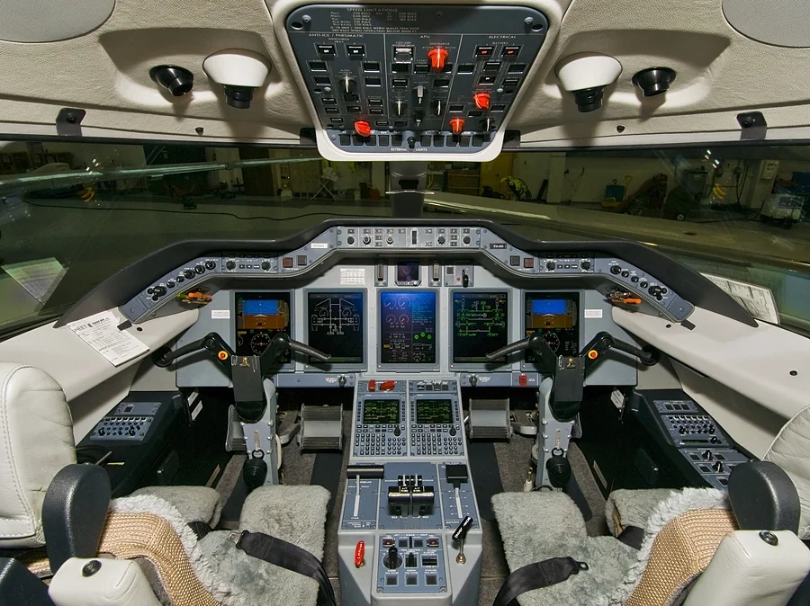 N899akair.jpg