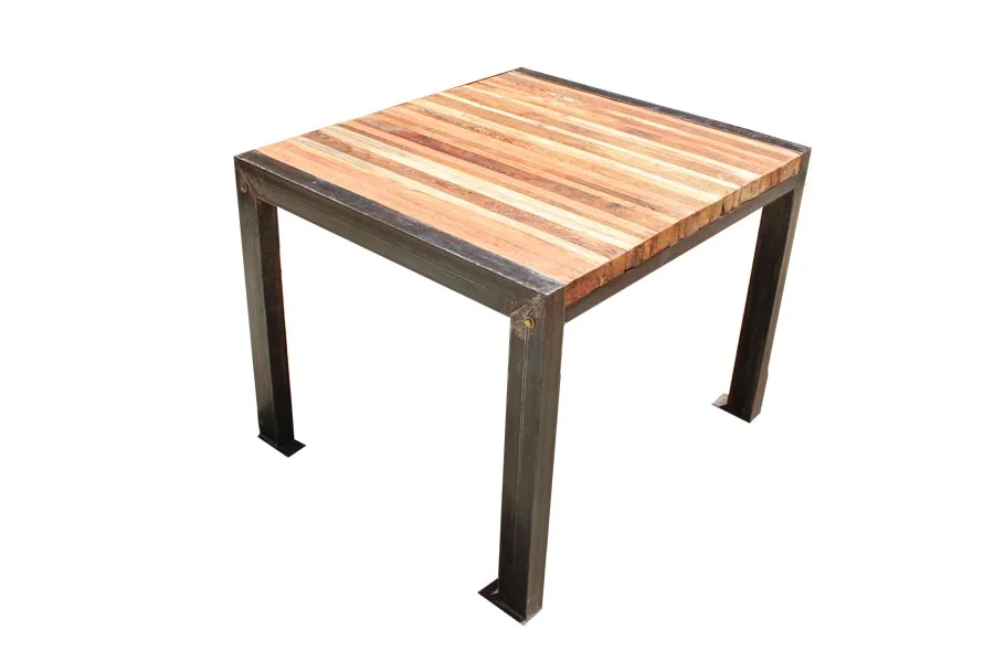 el table2.jpg