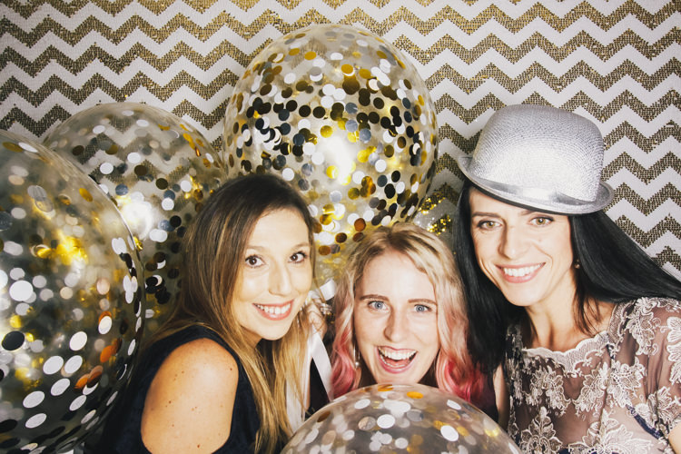 balloon-confetti-best-brisbane-friends-fun-gambaro-gold-hire-hotel-laughing-photo-booth-wedding.jpg