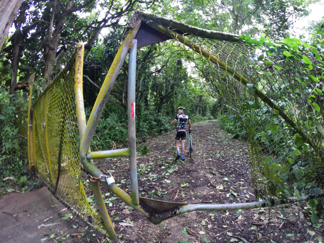 The entrance to Old Pali Highway