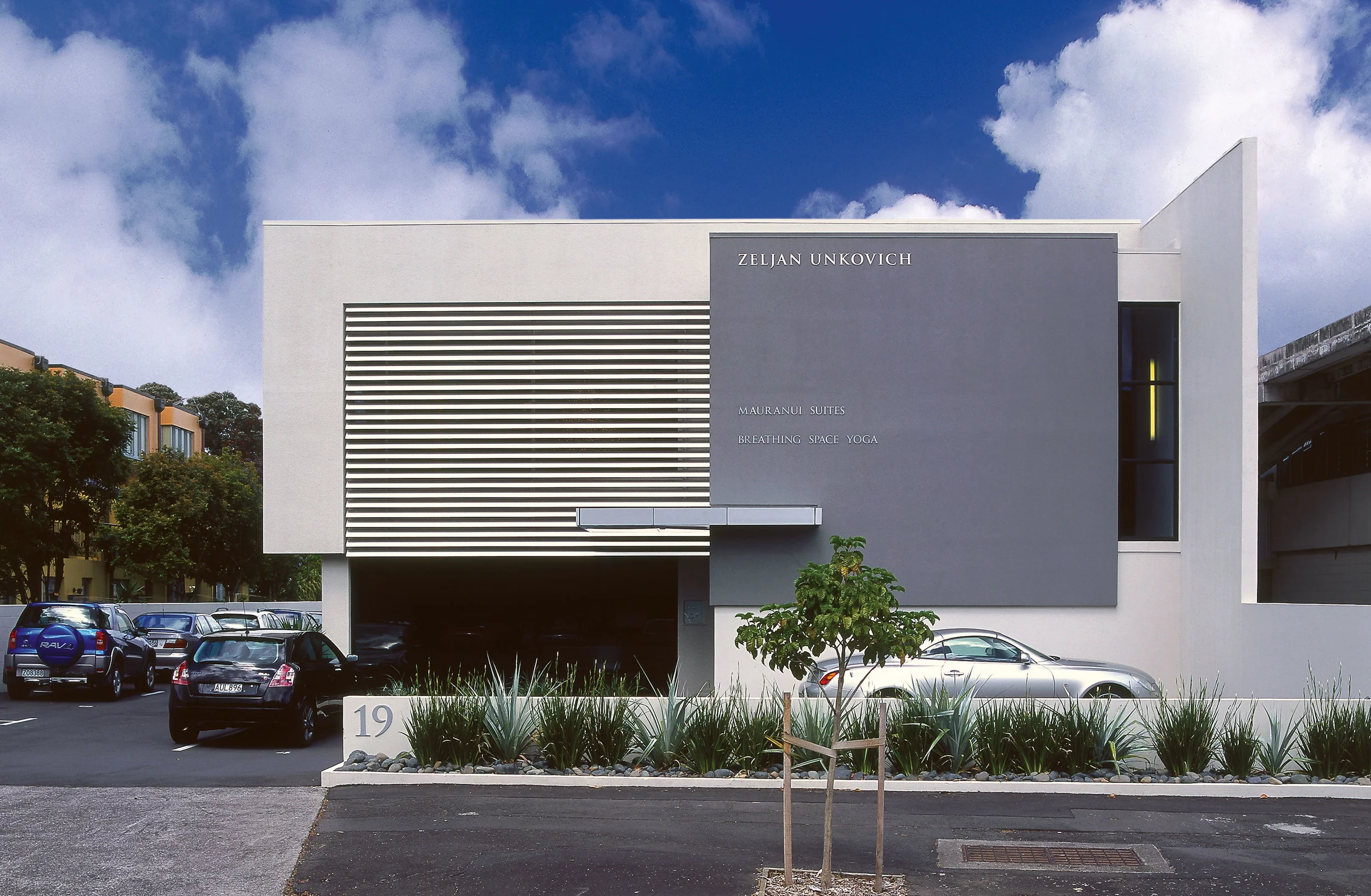 Z Leuschke Kahn Architects_Zel Commerical LKA_PL-04crop.jpg