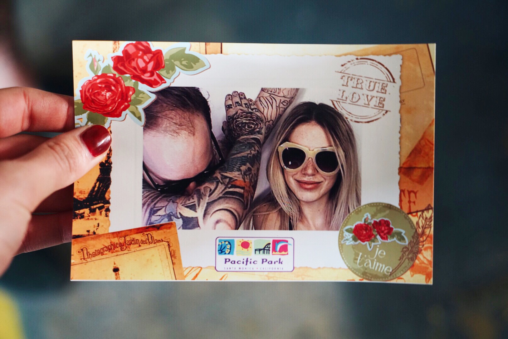 PHOTO BOOTH TRADITION AT SANTA MONICA PIER