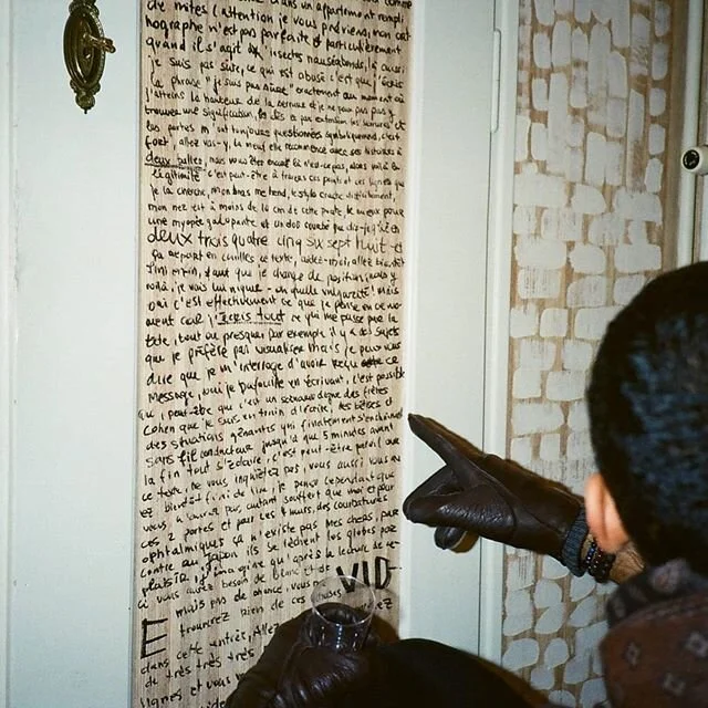 Photo de @mecause (qui malgr&eacute; son talent n'a pas pris la peine de lire le loooong texte que j'ai &eacute;crit) pour l'expo en mars &quot;journal d'artiste&quot;, organis&eacute;e par @lozart.ch