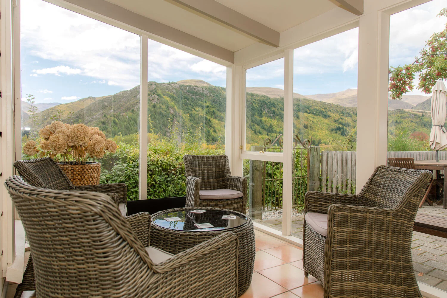 Web_Homes_Atown_HolidayHomes_Furneaux-6.jpg