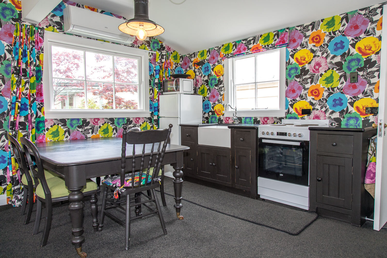 Web_Homes_Atown_HolidayHomes_OffPlumb-1.jpg