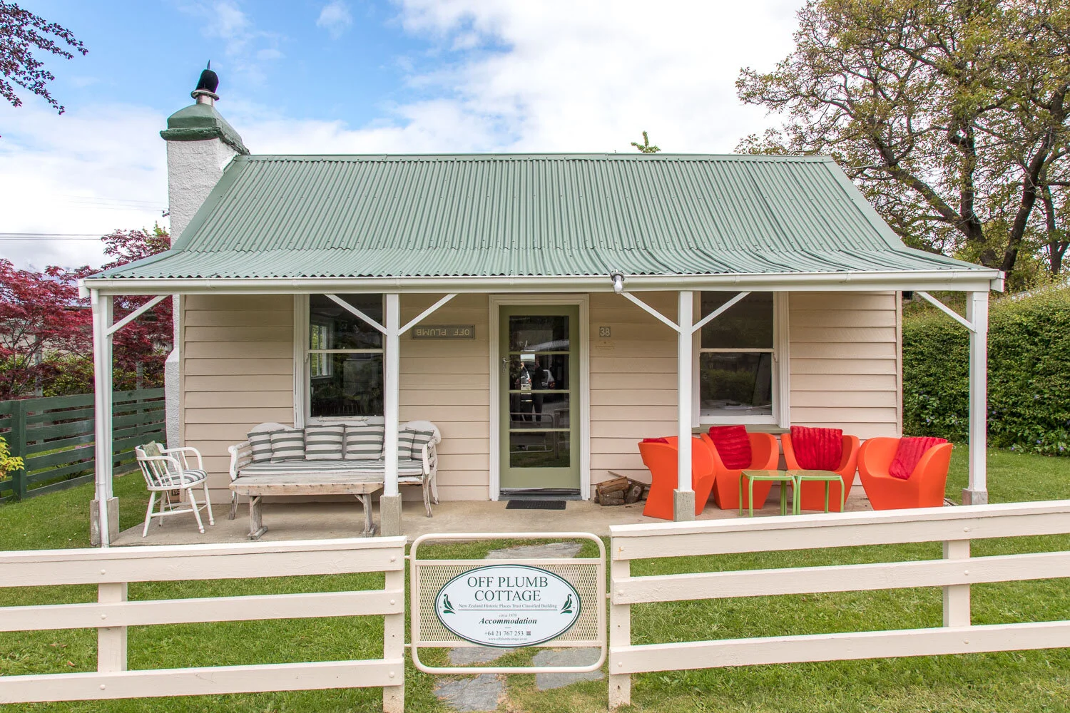 Web_Homes_Atown_HolidayHomes_OffPlumb-8.jpg