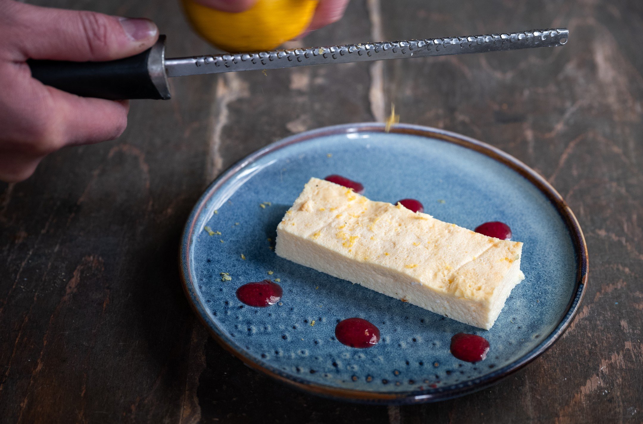Almost every desserts I love can be sublimed with some lovely lemon zest, hmm...

#food #dessert #lemon #citrus