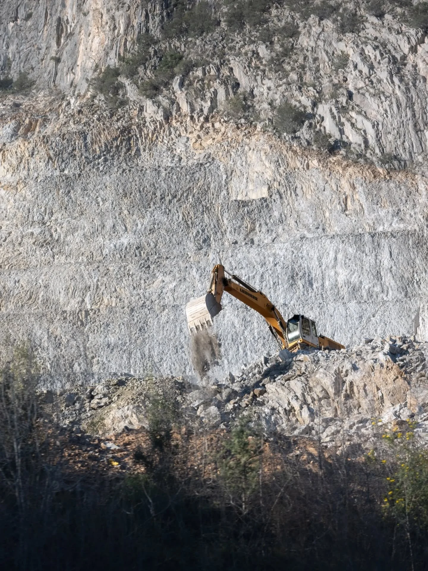 Along the road, from Montenegro to Albania..

#roadtrip #albania #montenegro🇲🇪 #europetravel #europetrip #TravelGram #travelmoments #TravelPhotography