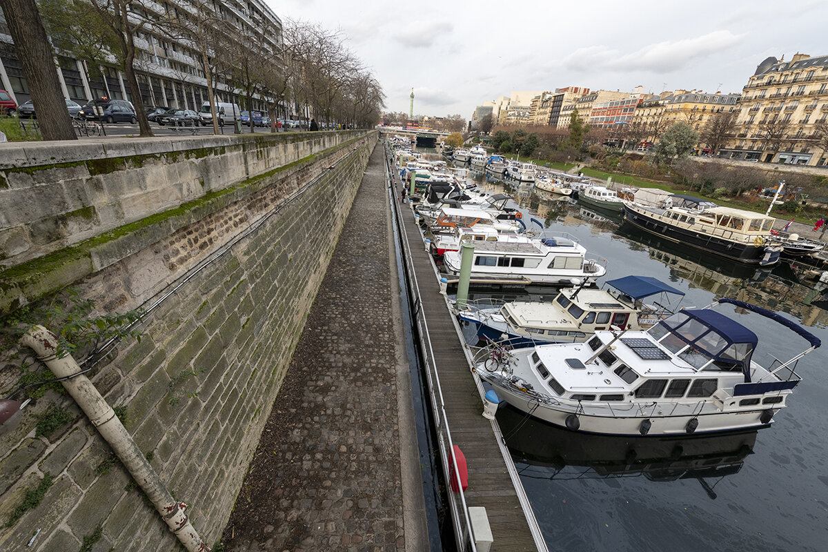 The Jardin du Bassin de l'Arsenal is a public park in the 12th a