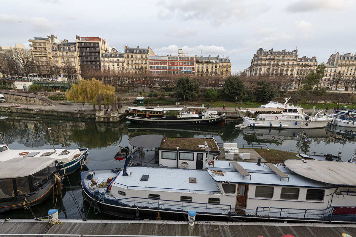 The Jardin du Bassin de l'Arsenal is a public park in the 12th a