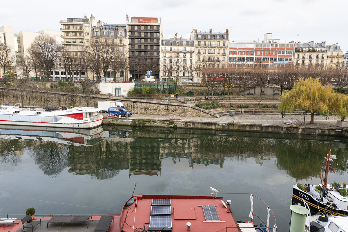 The Jardin du Bassin de l'Arsenal is a public park in the 12th a