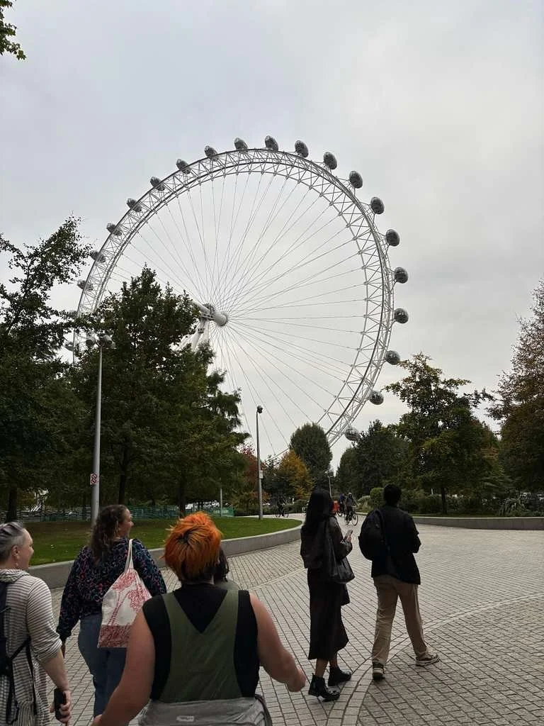 We londoned so hard :) actually we mostly got cozy with our friend/family and settled for a bit. Sunday roast at the pub, amazing sticky toffee, the best butter chicken ever, crumpets, coffee shops, bookstores, giggles and tears and of course revisit