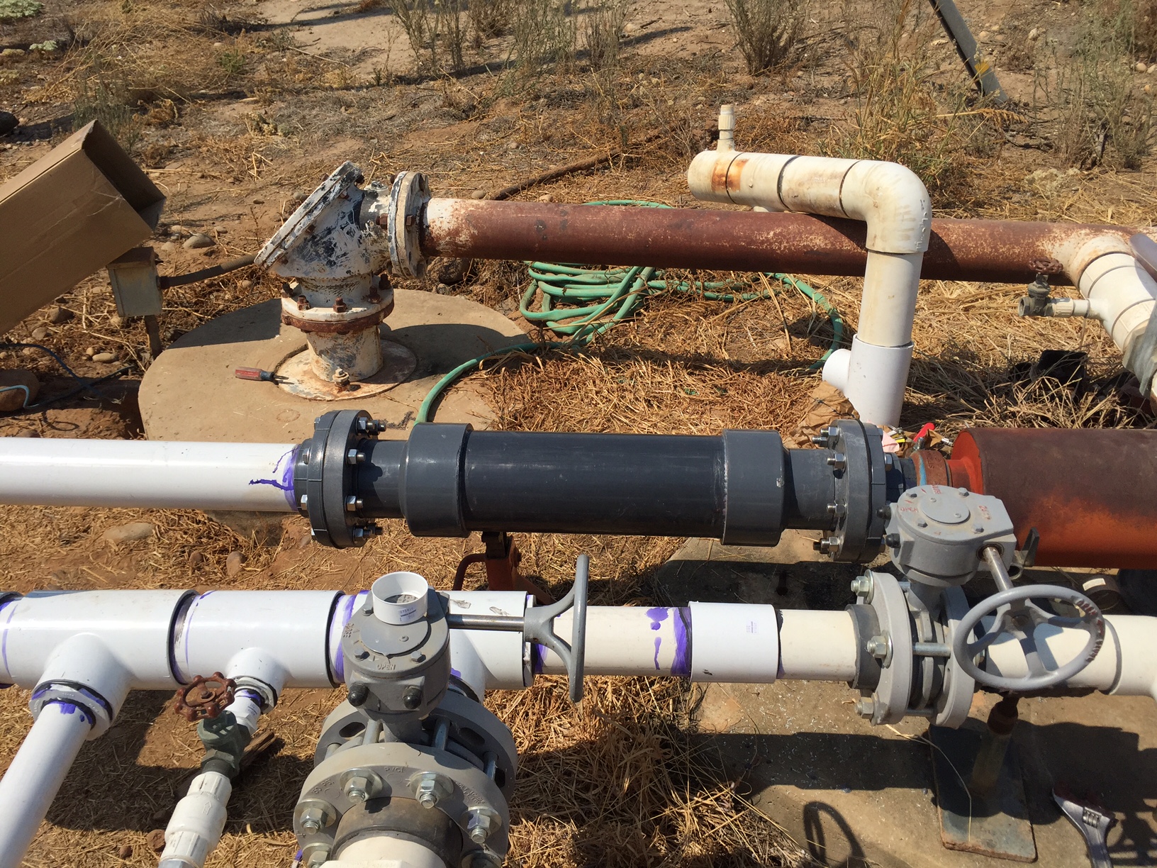 4" Water Enhancement Unit - The California farmer who installed this unit onto the irrigation line for his orange grove stated he had the best crop he's ever produced and all he changed was the water. Additionally, his turkeys so big they had to be cut in half to fit in the oven!
