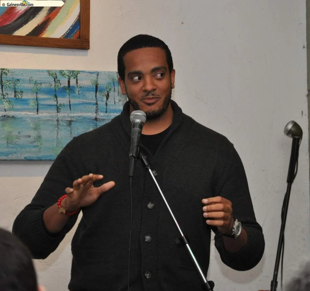 A Community of Storytellers: Self Narrate Storytelling Meetups