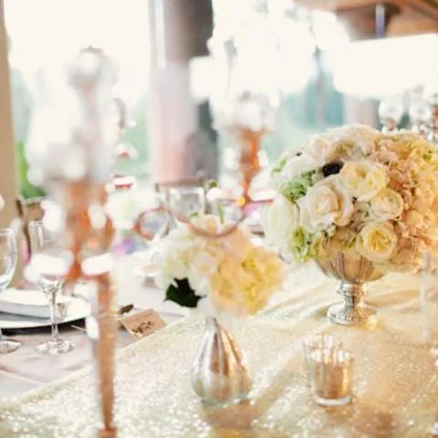 Ivory_sequin_tablelcoth.jpg
