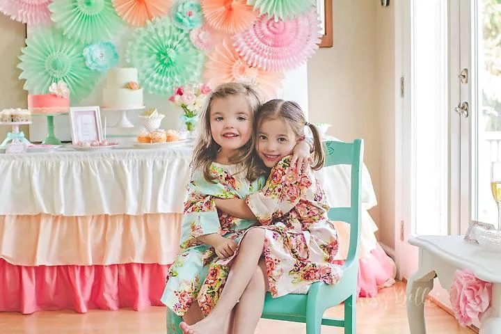 Peach_Ombre_tablecloth.jpg
